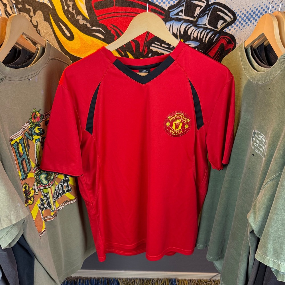 Manchester United Soccer Jersey Mens Medium Red Rhinox Merchandise V-Neck